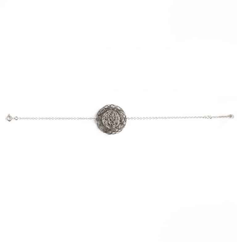 round charm bracelet in silver color